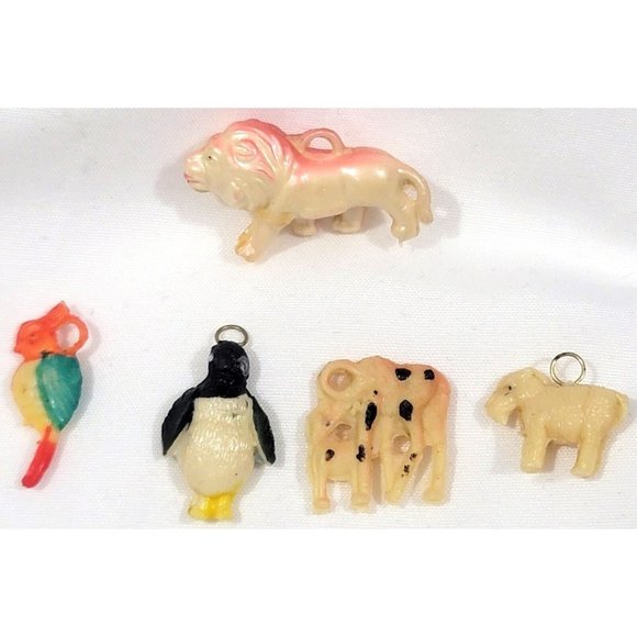 5 celluloid plastic animal toy CHARMS prizes lion giraffe penguin parrot goat - Picture 1 of 12